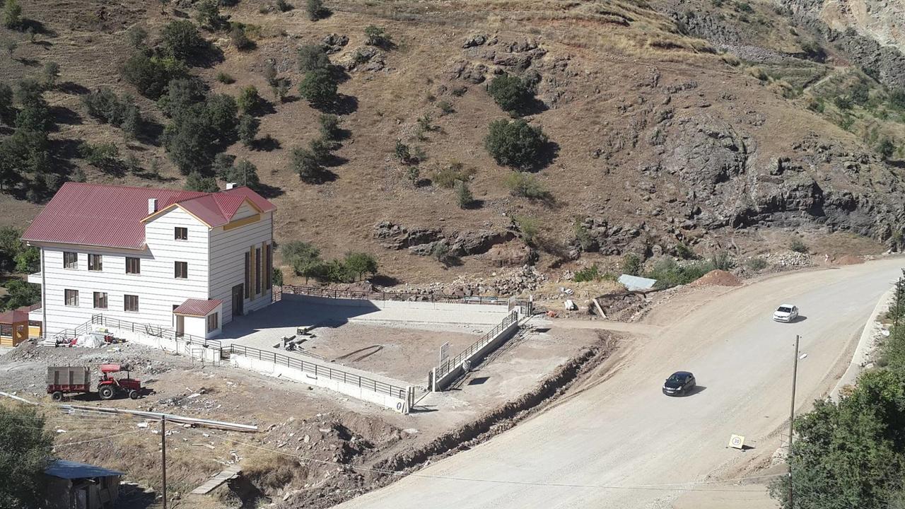 Отель Karsi Bahce Sebinkarahisar Экстерьер фото
